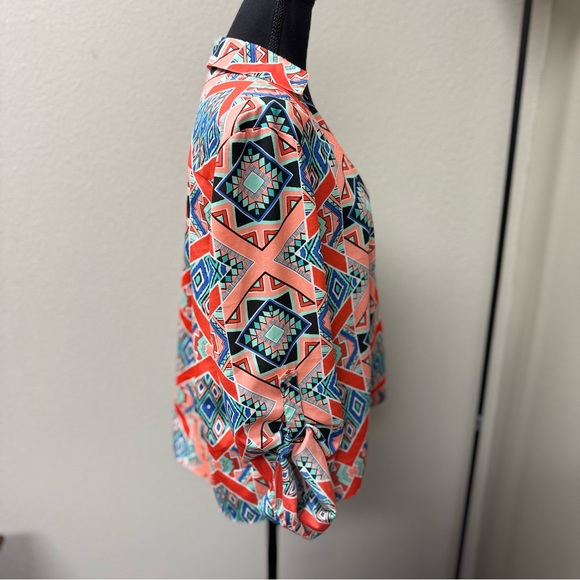 Gianni Bini Bold Tribal/Geometric Print Surplice Women's Top - Multicolor. Size - Picture 4 of 6